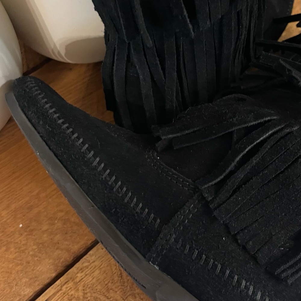 Minnetonka Black Suede Fringe Moccasin Boots - Picture 4 of 11